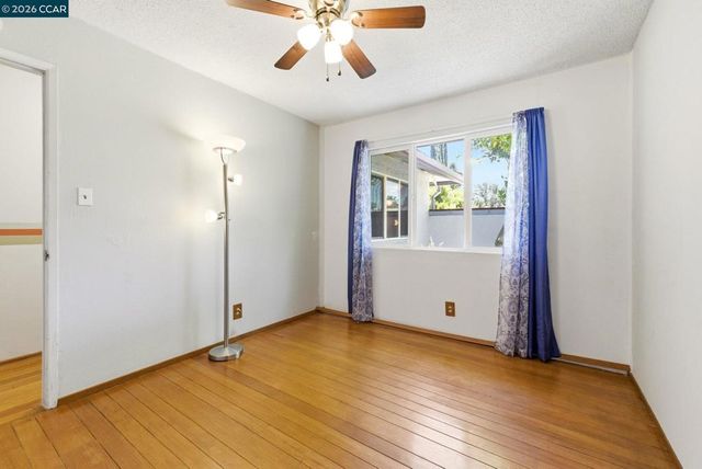 2366 Shannon Ln, Walnut Creek, CA 94598