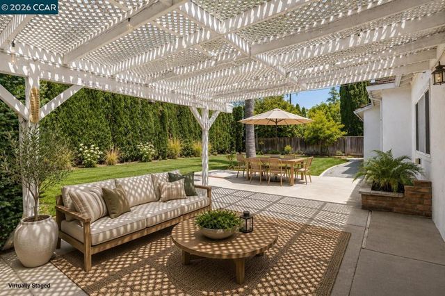 2366 Shannon Ln, Walnut Creek, CA 94598