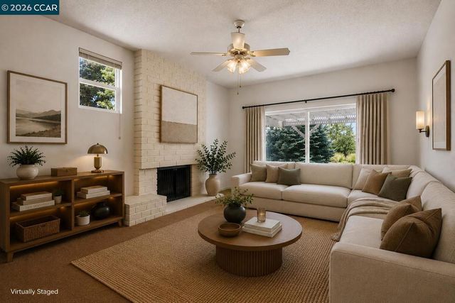 2366 Shannon Ln, Walnut Creek, CA 94598
