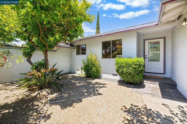 2366 Shannon Ln, Walnut Creek, CA 94598