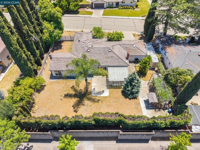 2366 Shannon Ln, Walnut Creek, CA 94598
