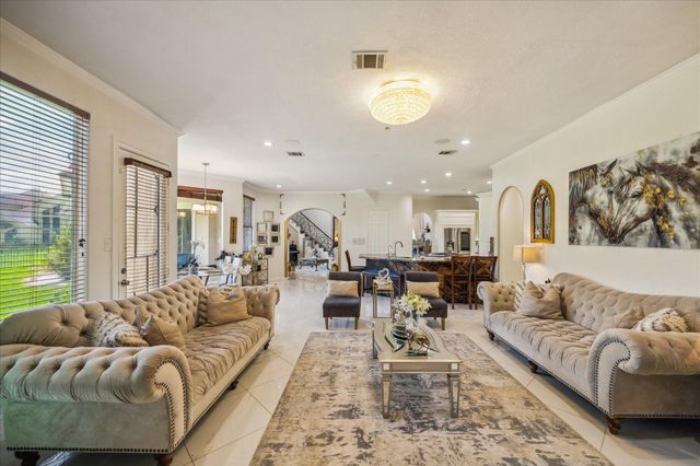 14 Lake Mist Court, Sugar Land, TX 77479