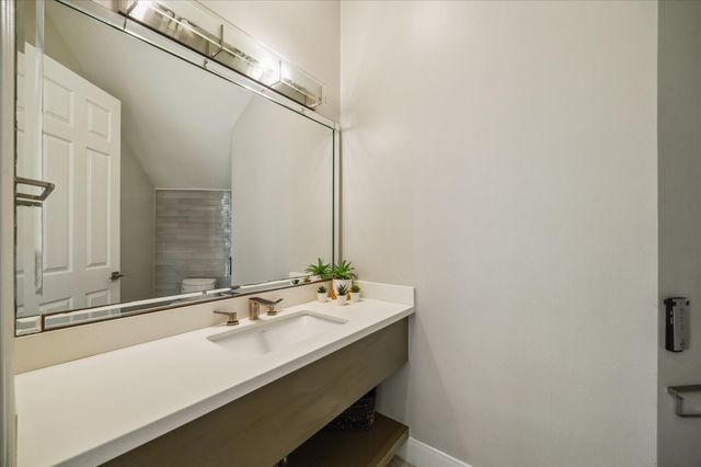 14 Lake Mist Court, Sugar Land, TX 77479