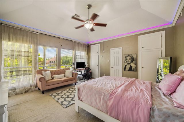 14 Lake Mist Court, Sugar Land, TX 77479