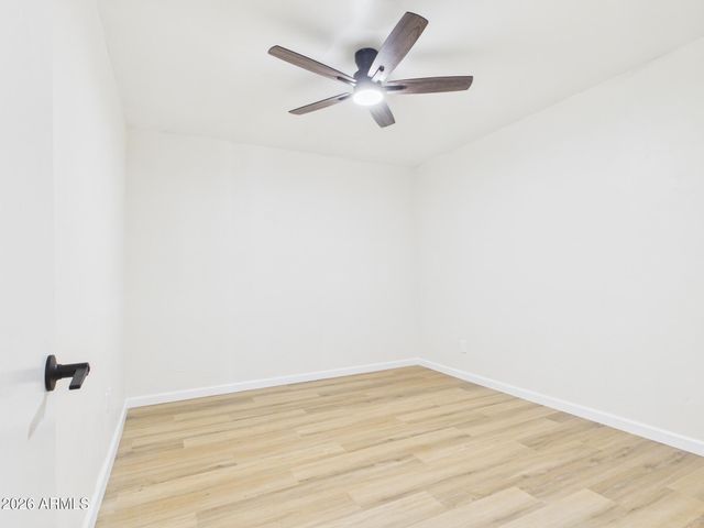 2759 W LAWRENCE Road, Phoenix, AZ 85017