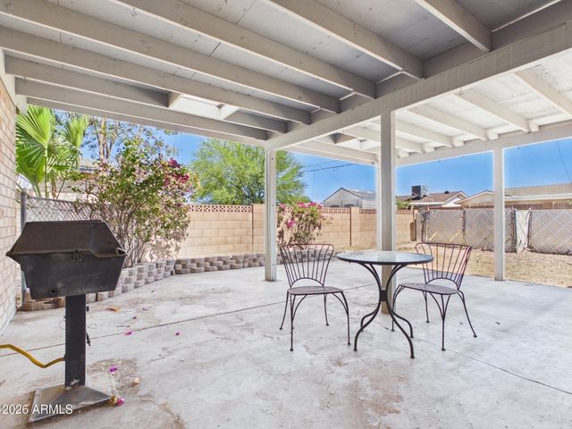 2759 W LAWRENCE Road, Phoenix, AZ 85017