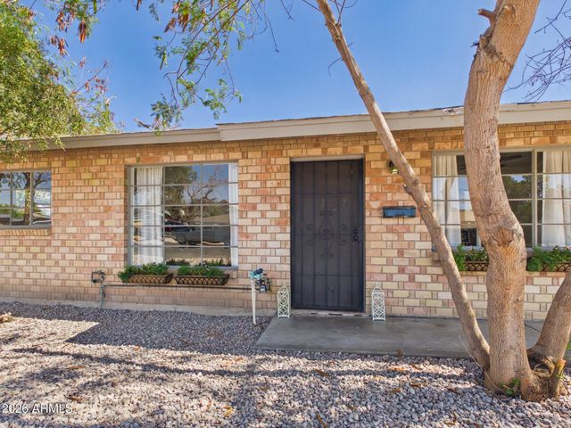 2759 W LAWRENCE Road, Phoenix, AZ 85017