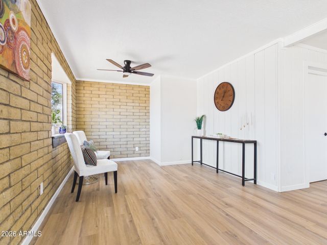 2759 W LAWRENCE Road, Phoenix, AZ 85017