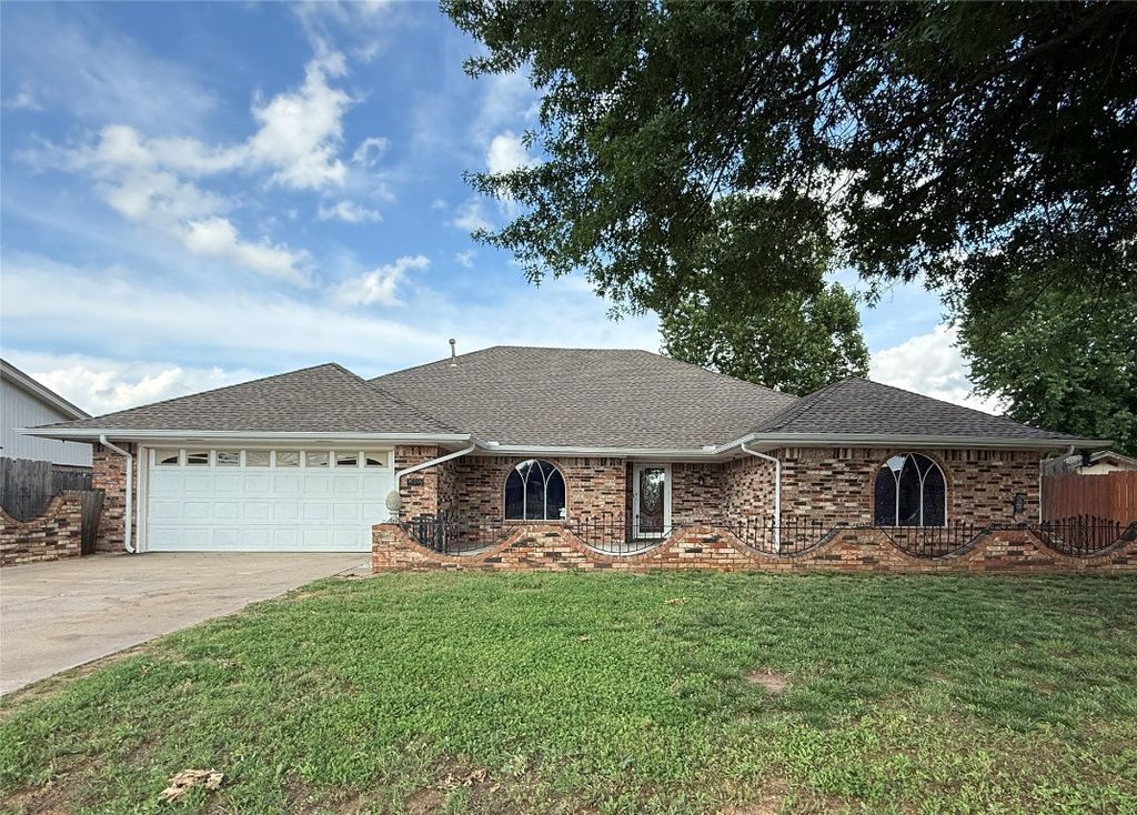 10300 Ryecroft Road, Oklahoma City, OK 73162