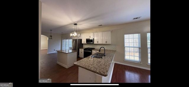 1209 Pendley Point, Hampton, GA 30228