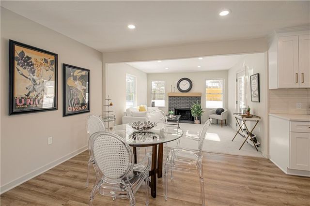 5520 Granada Lane, Roeland Park, KS 66205