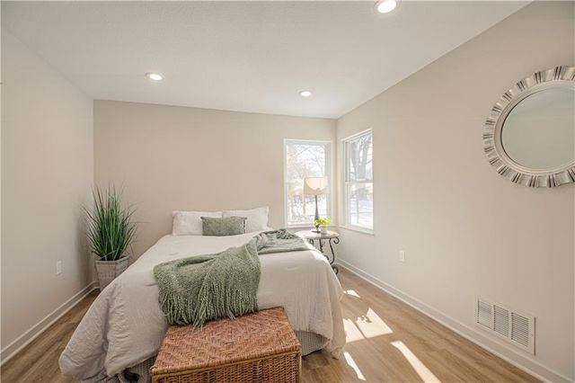 5520 Granada Lane, Roeland Park, KS 66205