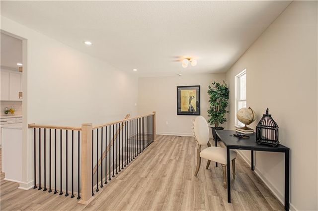 5520 Granada Lane, Roeland Park, KS 66205