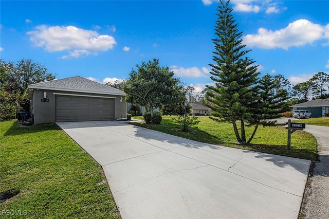 11210 Rabun Gap DR, North Fort Myers, FL 33917