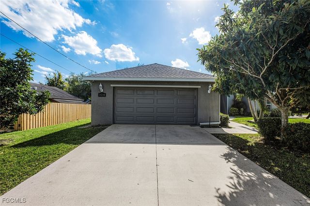 11210 Rabun Gap DR, North Fort Myers, FL 33917