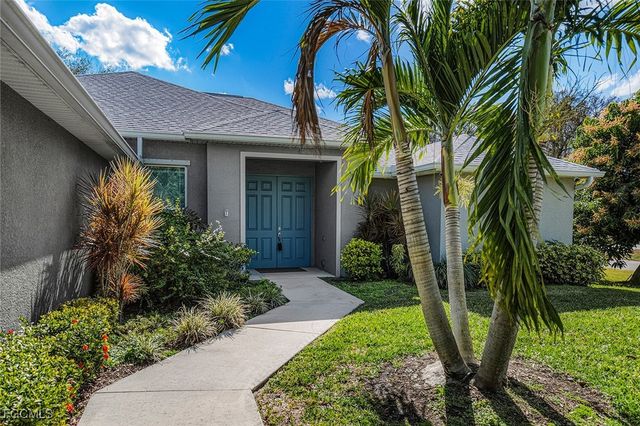 11210 Rabun Gap DR, North Fort Myers, FL 33917