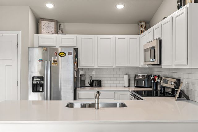 800 Juniper Street NW, Bondurant, IA 50035