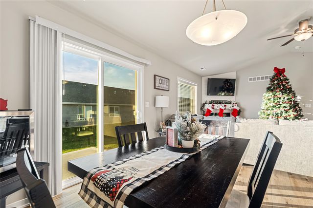 800 Juniper Street NW, Bondurant, IA 50035