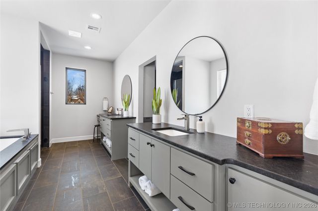 4240 S 289th East Avenue, Broken Arrow, OK 74014