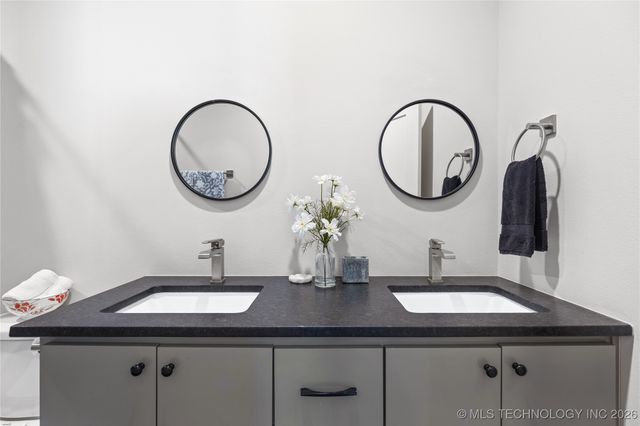 4240 S 289th East Avenue, Broken Arrow, OK 74014