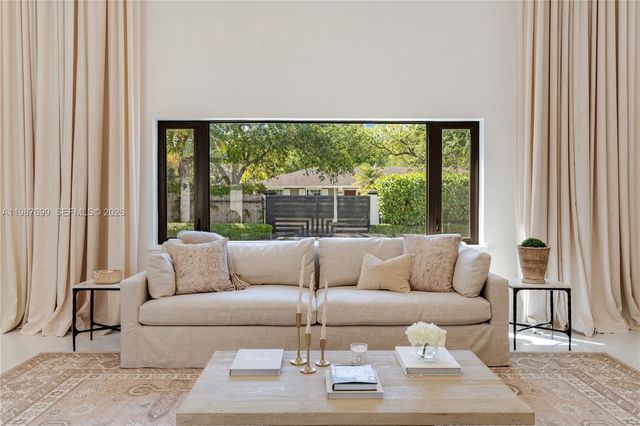 16255 SW 82nd Ave, Palmetto Bay, FL 33157