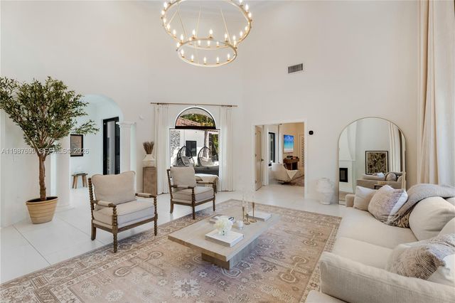 16255 SW 82nd Ave, Palmetto Bay, FL 33157