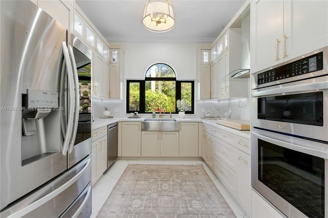 16255 SW 82nd Ave, Palmetto Bay, FL 33157