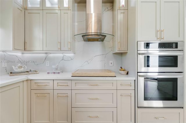 16255 SW 82nd Ave, Palmetto Bay, FL 33157