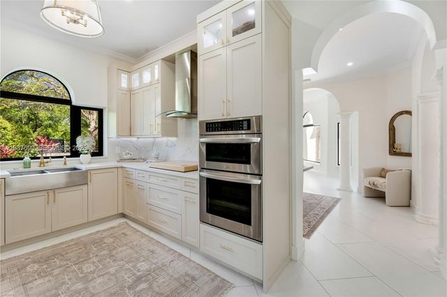 16255 SW 82nd Ave, Palmetto Bay, FL 33157