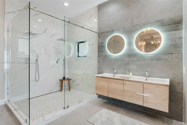 16255 SW 82nd Ave, Palmetto Bay, FL 33157