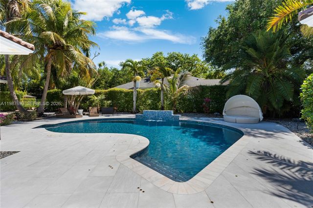 16255 SW 82nd Ave, Palmetto Bay, FL 33157