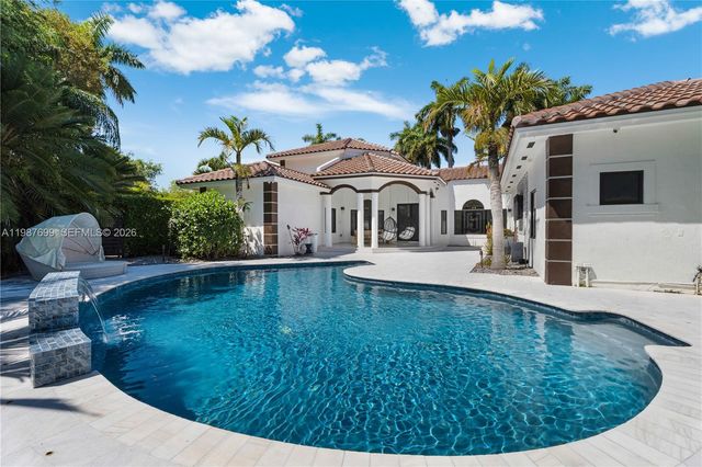 16255 SW 82nd Ave, Palmetto Bay, FL 33157