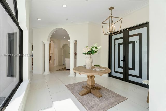 16255 SW 82nd Ave, Palmetto Bay, FL 33157