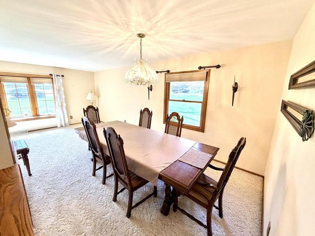 W294S5612 Windcrest DRIVE, Waukesha, WI 53189