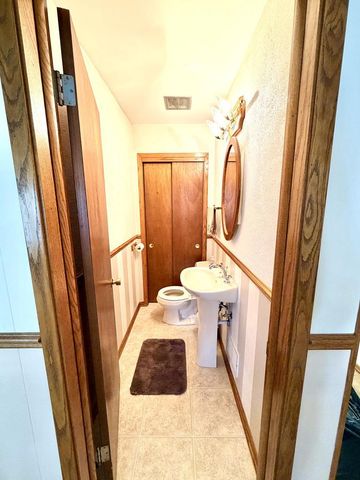 W294S5612 Windcrest DRIVE, Waukesha, WI 53189