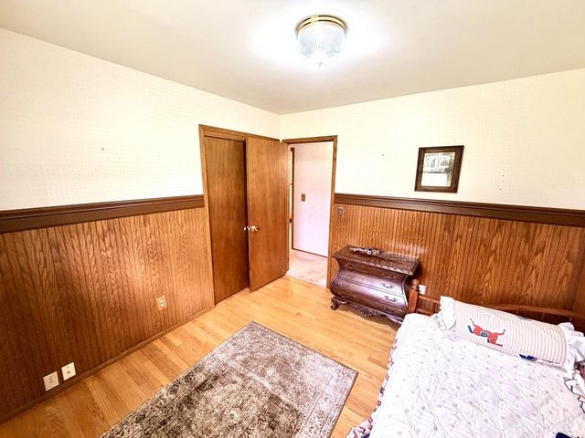 W294S5612 Windcrest DRIVE, Waukesha, WI 53189