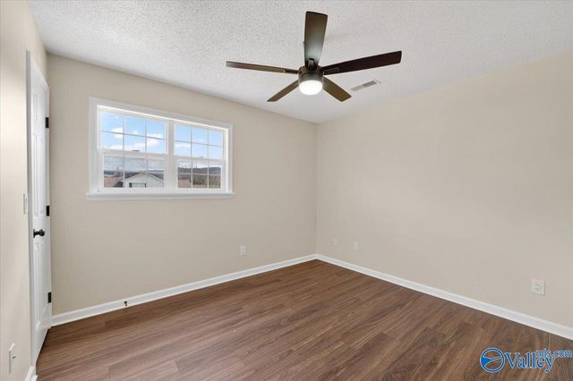 838 Spur Track Lane, Guntersville, AL 35976