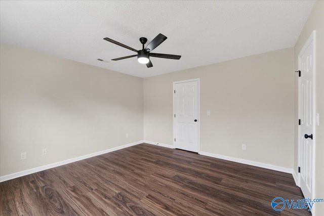 838 Spur Track Lane, Guntersville, AL 35976