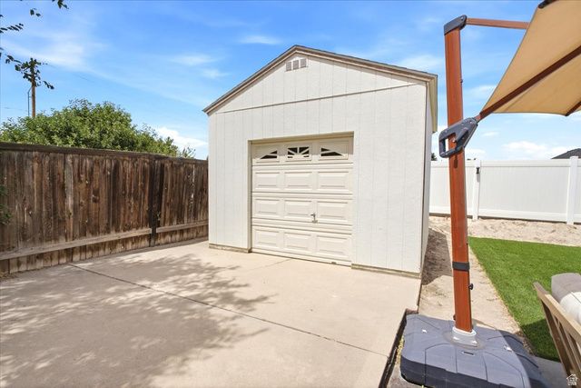 3170 W GEMSTONE DR, West Jordan, UT 84084