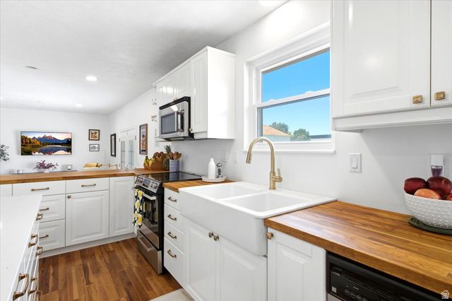 3170 W GEMSTONE DR, West Jordan, UT 84084
