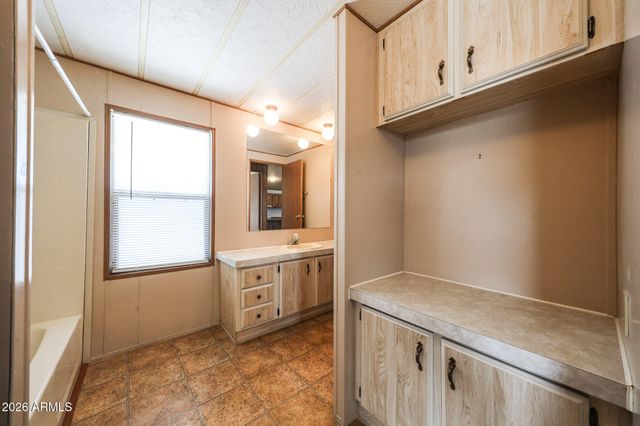 10955 N 79th Avenue 125, Peoria, AZ 85345