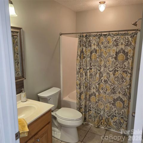 6901 Potter Road S 2, Waxhaw, NC 28173