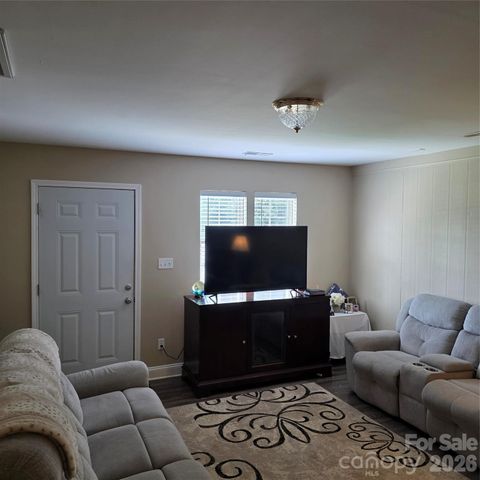 6901 Potter Road S 2, Waxhaw, NC 28173