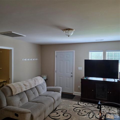 6901 Potter Road S 2, Waxhaw, NC 28173