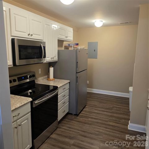6901 Potter Road S 2, Waxhaw, NC 28173