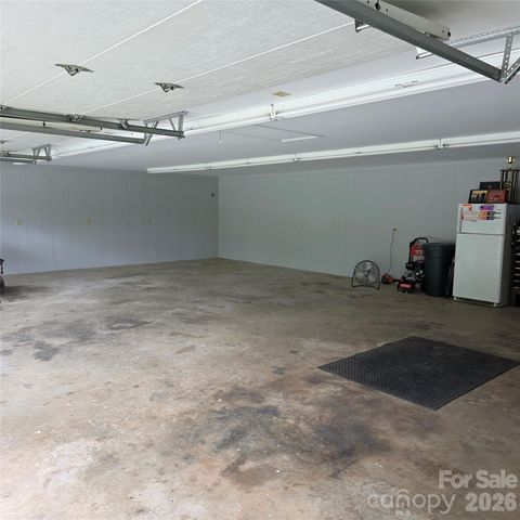 6901 Potter Road S 2, Waxhaw, NC 28173