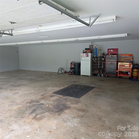 6901 Potter Road S 2, Waxhaw, NC 28173