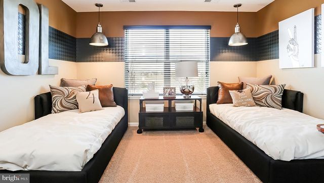 247 HUNTINGTON DR, Egg Harbor Township, NJ 08234