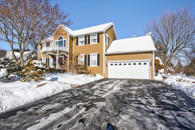 5 Cephalonia Drive, Niskayuna, NY 12309