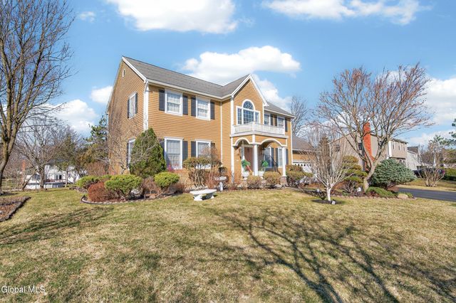 5 Cephalonia Drive, Niskayuna, NY 12309